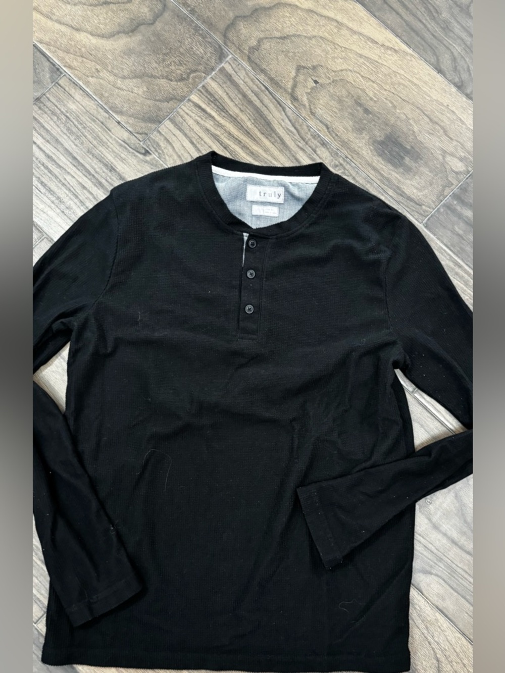TRULY Black Long-Sleeve Henley Top